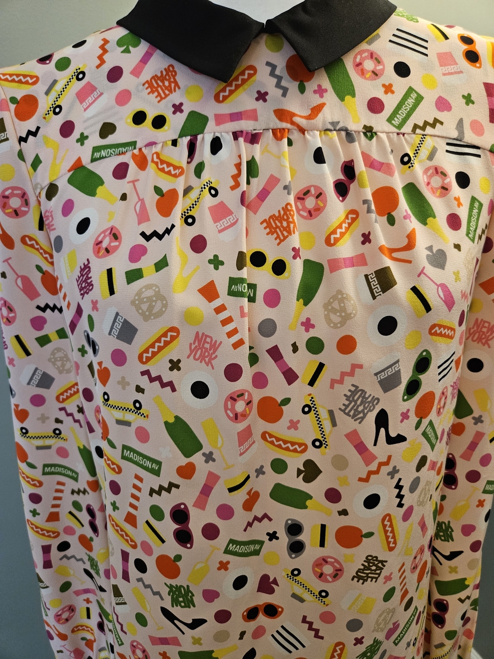Kate Spade NY Pink Multicolor Graphic Long-Sleeve Silk Blouse with Collar Size 8 - Picture 3 of 15